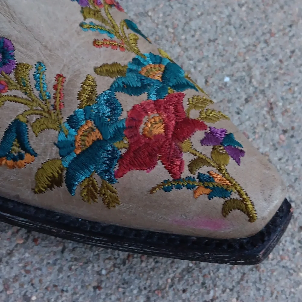 Old Gringo Jasmine Booties Floral Embroidered Womens 8 - Picture 7 of 10
